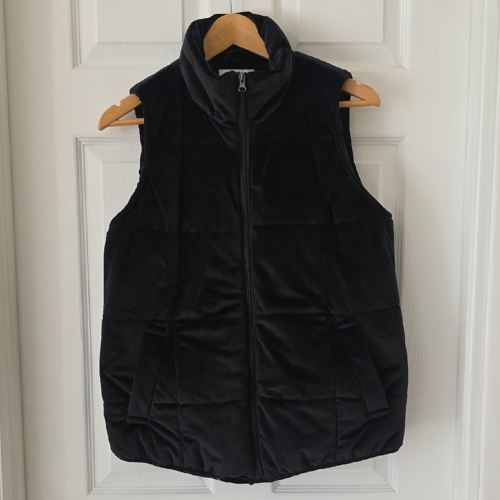 New Directions Midnight Black Quilted Vest